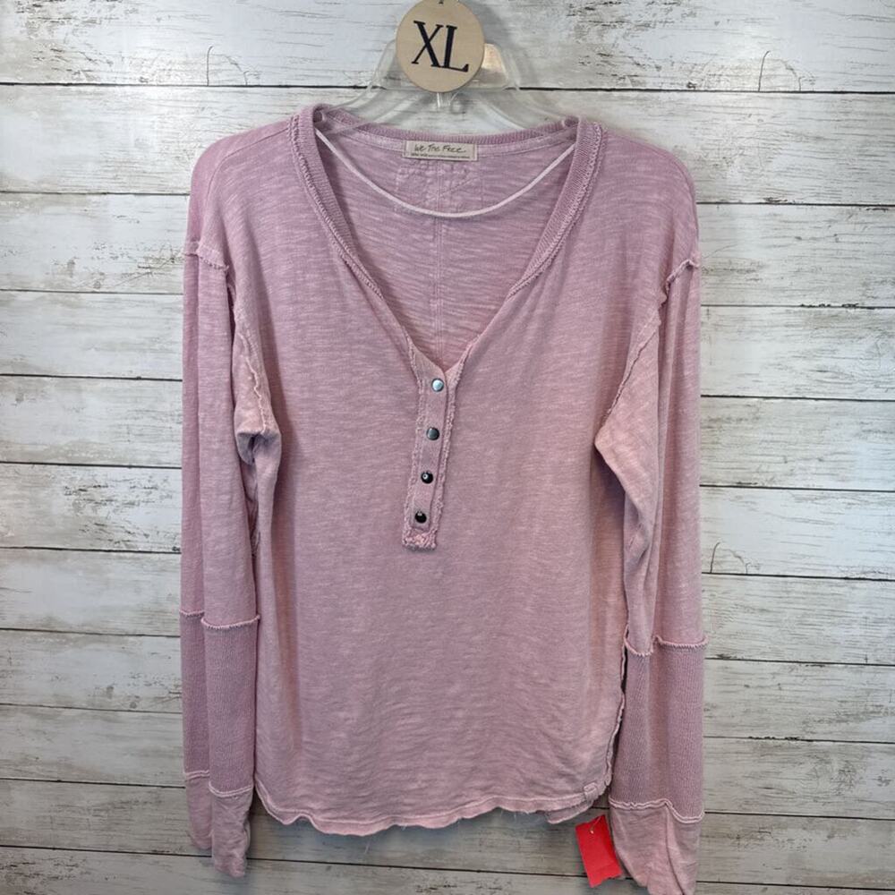 Free People Hazy Day Distressed Linen / Cotton Henley Top Shirt in Dusty Pink